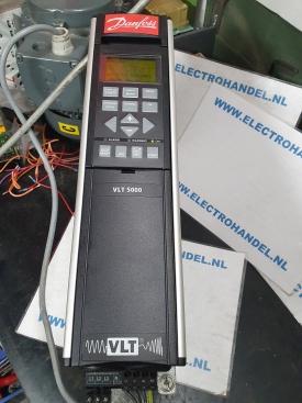 Danfoss VLT 5004 2,2Kw 04523G423 