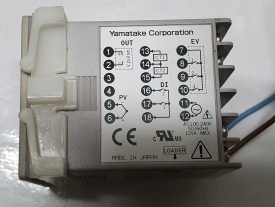 Yamatake SDC15  Temperature Controller  072826201