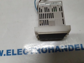 Yamatake SDC15  Temperature Controller  072826201